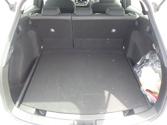 TOYOTA COROLLA TOURING 2019 Image 21