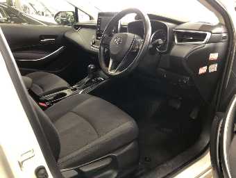 TOYOTA COROLLA TOURING 2020 Image 5