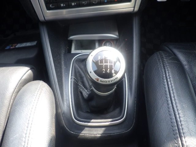 VOLKSWAGEN GOLF 2003 Image 19