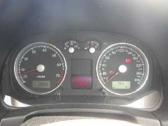 VOLKSWAGEN GOLF 2003 Image 9