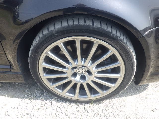 VOLKSWAGEN GOLF 2003 Image 30