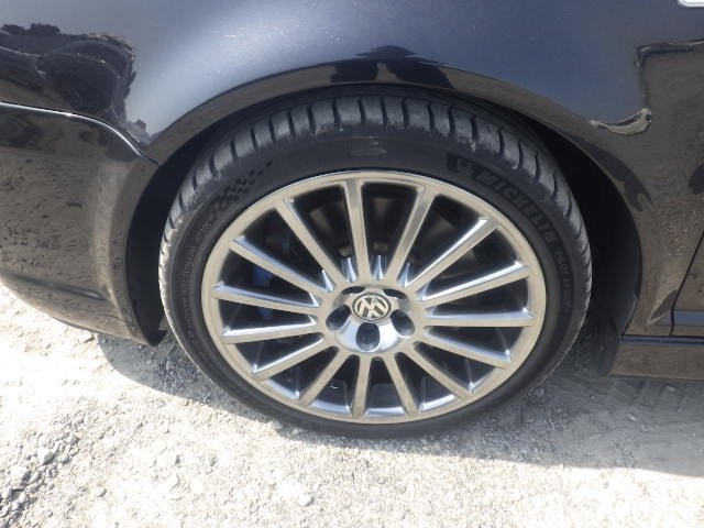 VOLKSWAGEN GOLF 2003 Image 33