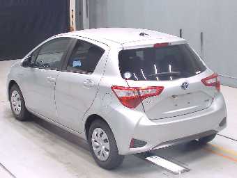 TOYOTA VITZ 2020 Image 6