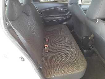 TOYOTA VITZ 2020 Image 10