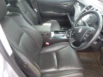 TOYOTA CROWN HYBRID 2009 Image 9