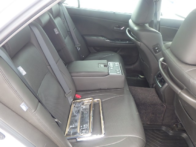 TOYOTA CROWN HYBRID 2009 Image 23