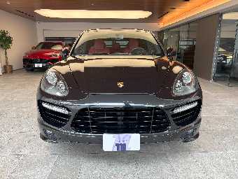 PORSCHE CAYENNE 2013 Image 2