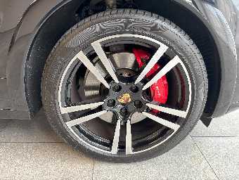 PORSCHE CAYENNE 2013 Image 12
