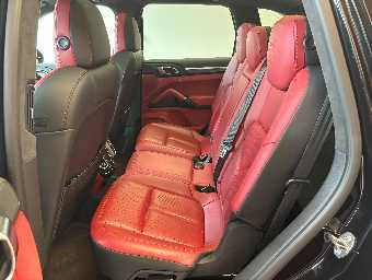 PORSCHE CAYENNE 2013 Image 17