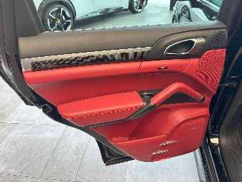 PORSCHE CAYENNE 2013 Image 18