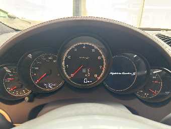 PORSCHE CAYENNE 2013 Image 29