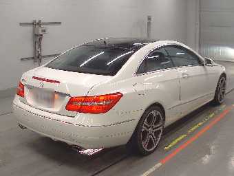 MERCEDES BENZ E CLASS 2010 Image 2