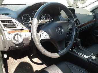 MERCEDES BENZ E CLASS 2010 Image 7