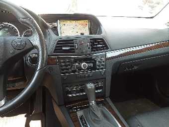 MERCEDES BENZ E CLASS 2010 Image 9
