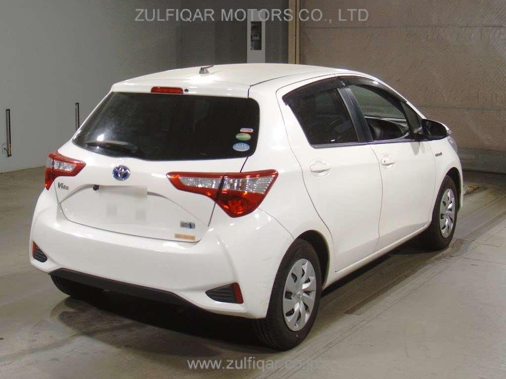 TOYOTA VITZ 2018 Image 2