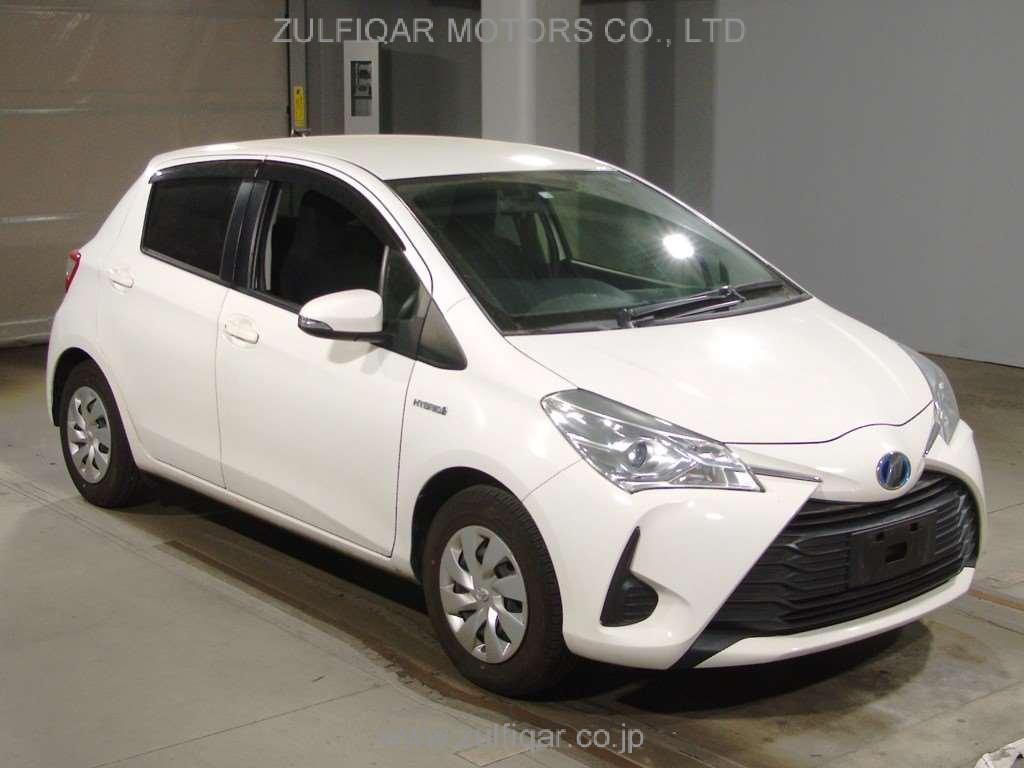 TOYOTA VITZ 2018 Image 3