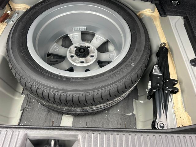 TOYOTA CROWN MAJESTA 2012 Image 26