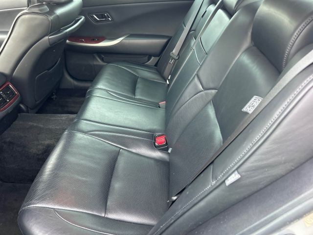 TOYOTA CROWN MAJESTA 2012 Image 30