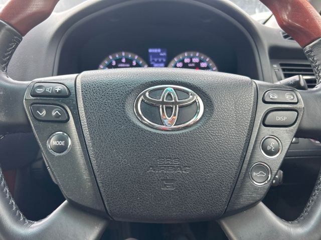 TOYOTA CROWN MAJESTA 2012 Image 31