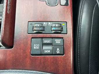 TOYOTA CROWN MAJESTA 2012 Image 16