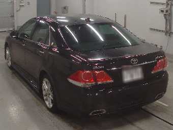 TOYOTA CROWN 2010 Image 6