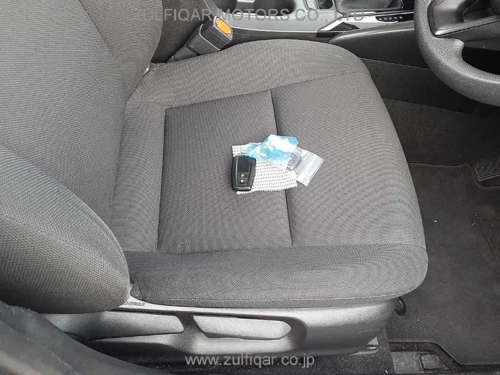 TOYOTA COROLLA TOURING 2022 Image 8