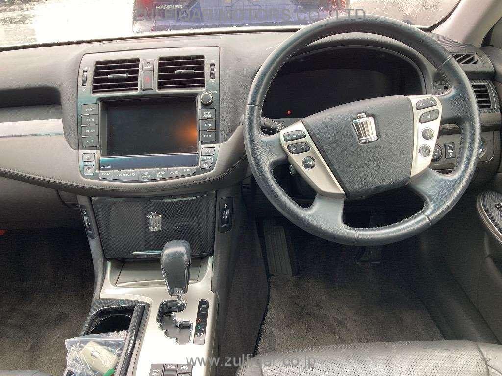 TOYOTA CROWN HYBRID 2010 Image 6