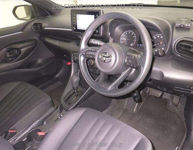 TOYOTA YARIS 2022 Image 3