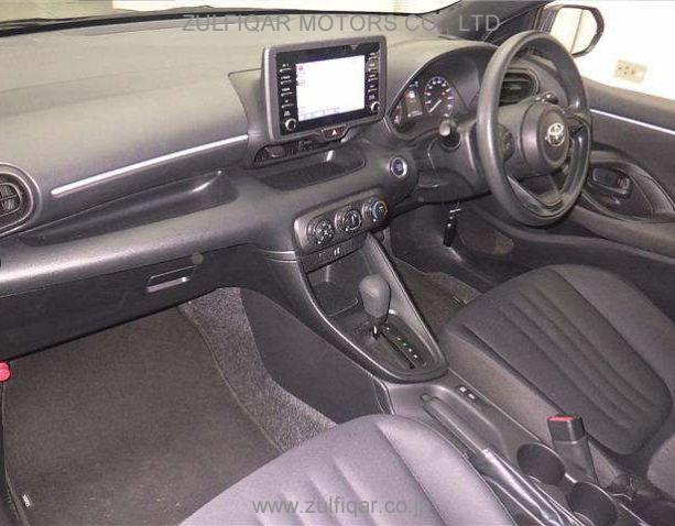 TOYOTA YARIS 2022 Image 4