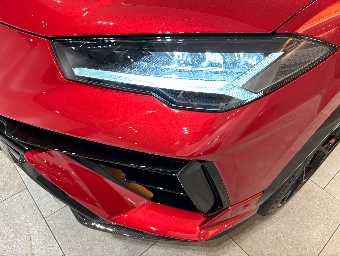 LAMBORGHINI URUS 2023 Image 13