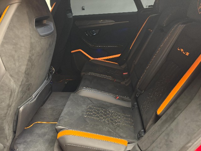 LAMBORGHINI URUS 2023 Image 25