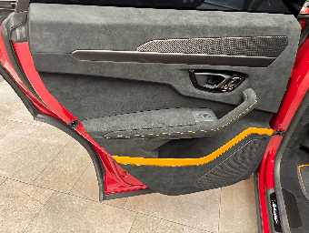 LAMBORGHINI URUS 2023 Image 21