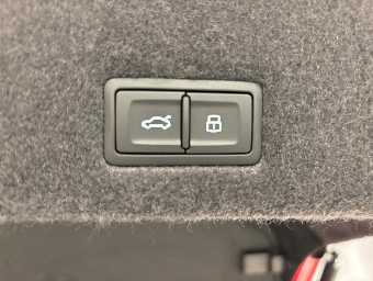 LAMBORGHINI URUS 2023 Image 23