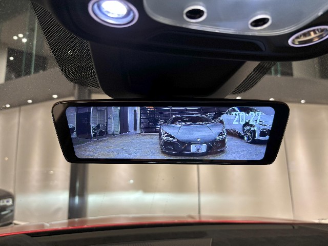 LAMBORGHINI URUS 2023 Image 42