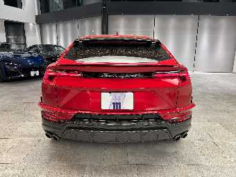 LAMBORGHINI URUS 2023 Image 6
