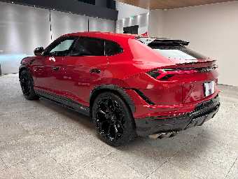 LAMBORGHINI URUS 2023 Image 7