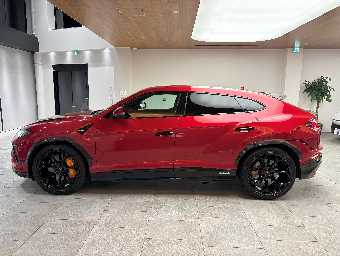 LAMBORGHINI URUS 2023 Image 8