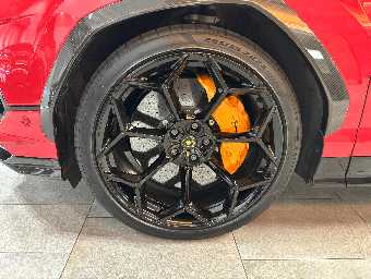 LAMBORGHINI URUS 2023 Image 9