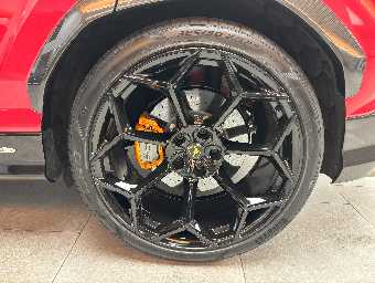 LAMBORGHINI URUS 2023 Image 10