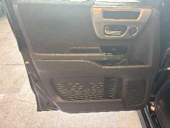 HONDA N-BOX CUSTOM 2023 Image 25