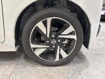 NISSAN ROOX 2023 Image 12