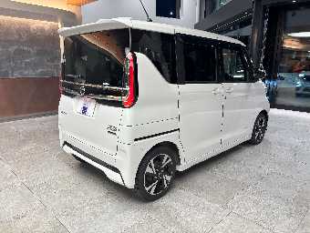 NISSAN ROOX 2023 Image 5