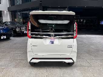 NISSAN ROOX 2023 Image 6