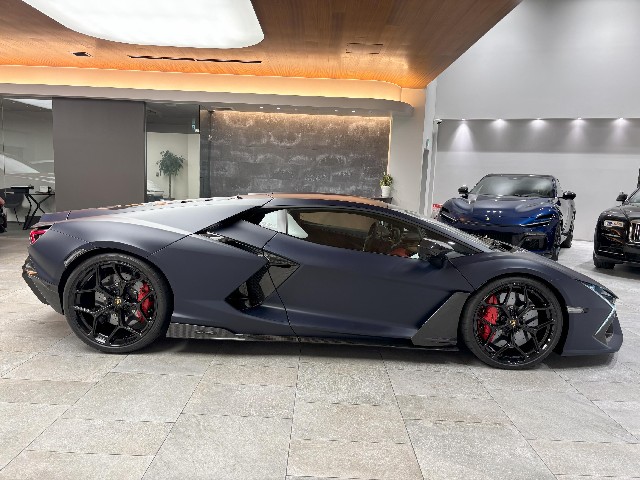 LAMBORGHINI REVUELTO 2024 Image 20