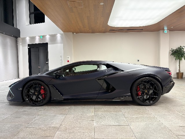 LAMBORGHINI REVUELTO 2024 Image 24