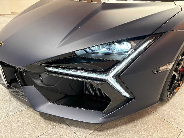 LAMBORGHINI REVUELTO 2024 Image 25