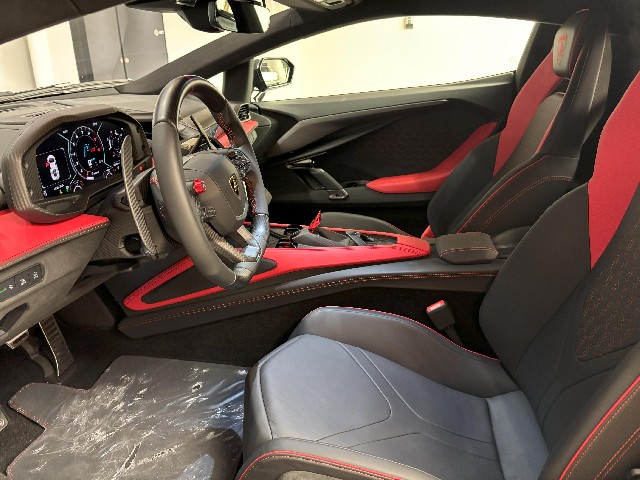 LAMBORGHINI REVUELTO 2024 Image 28