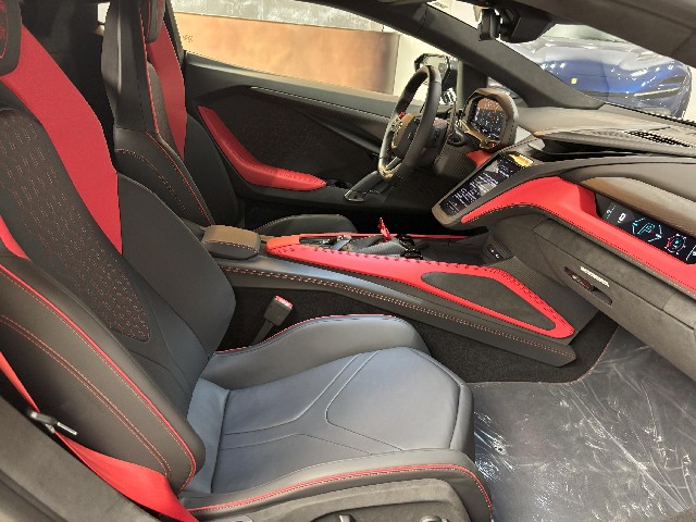 LAMBORGHINI REVUELTO 2024 Image 30