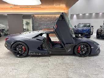 LAMBORGHINI REVUELTO 2024 Image 4