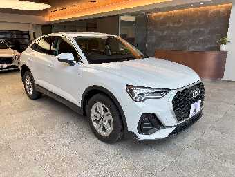 AUDI Q3 2022 Image 3